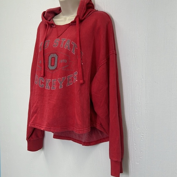 Colosseum - Ohio State Buckeyes Graphic Red Hooded Sweatshirt Size Medium - Picture 4 of 10